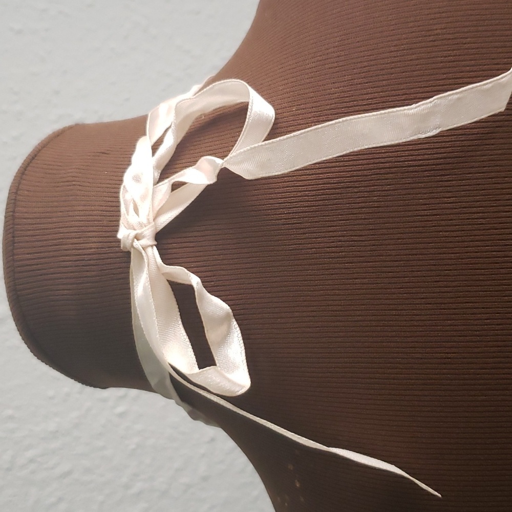 FASHION NECKLACE - Picture 2 of 2